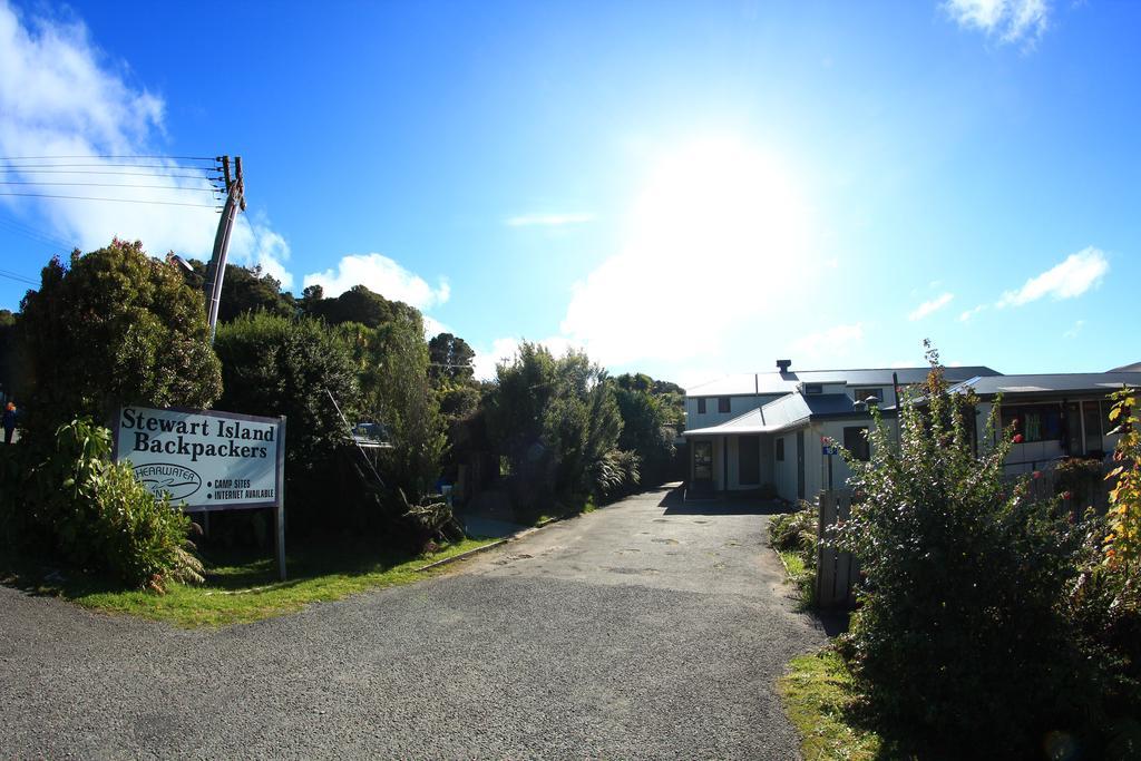 Ostello Stewart Island Backpackers Half-moon Bay Esterno foto
